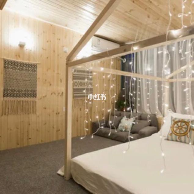 住进童话里的原始木屋——榛果民宿体验记